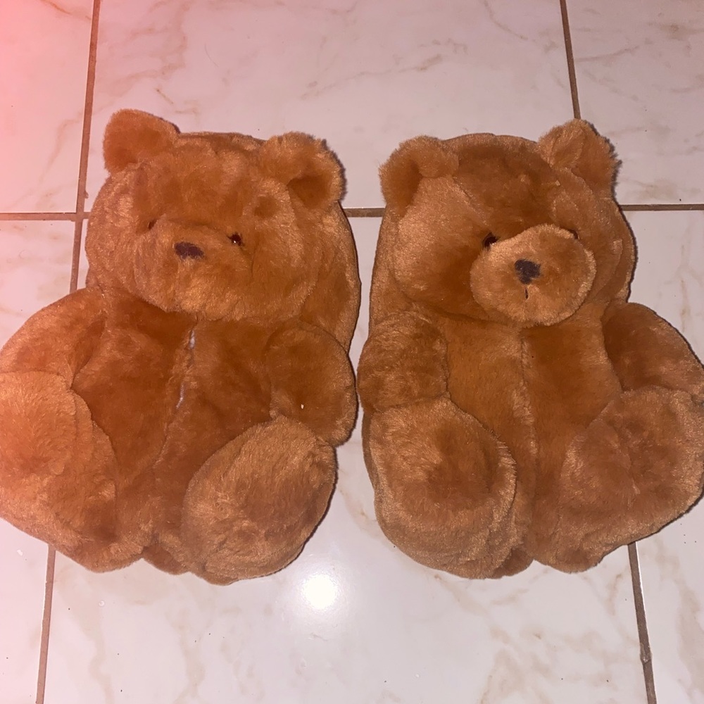 Brown teddy bear house slippers